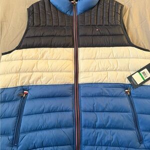 Tommy Hilfiger Men’s Blue and White Quilted Puffer Vest size Large